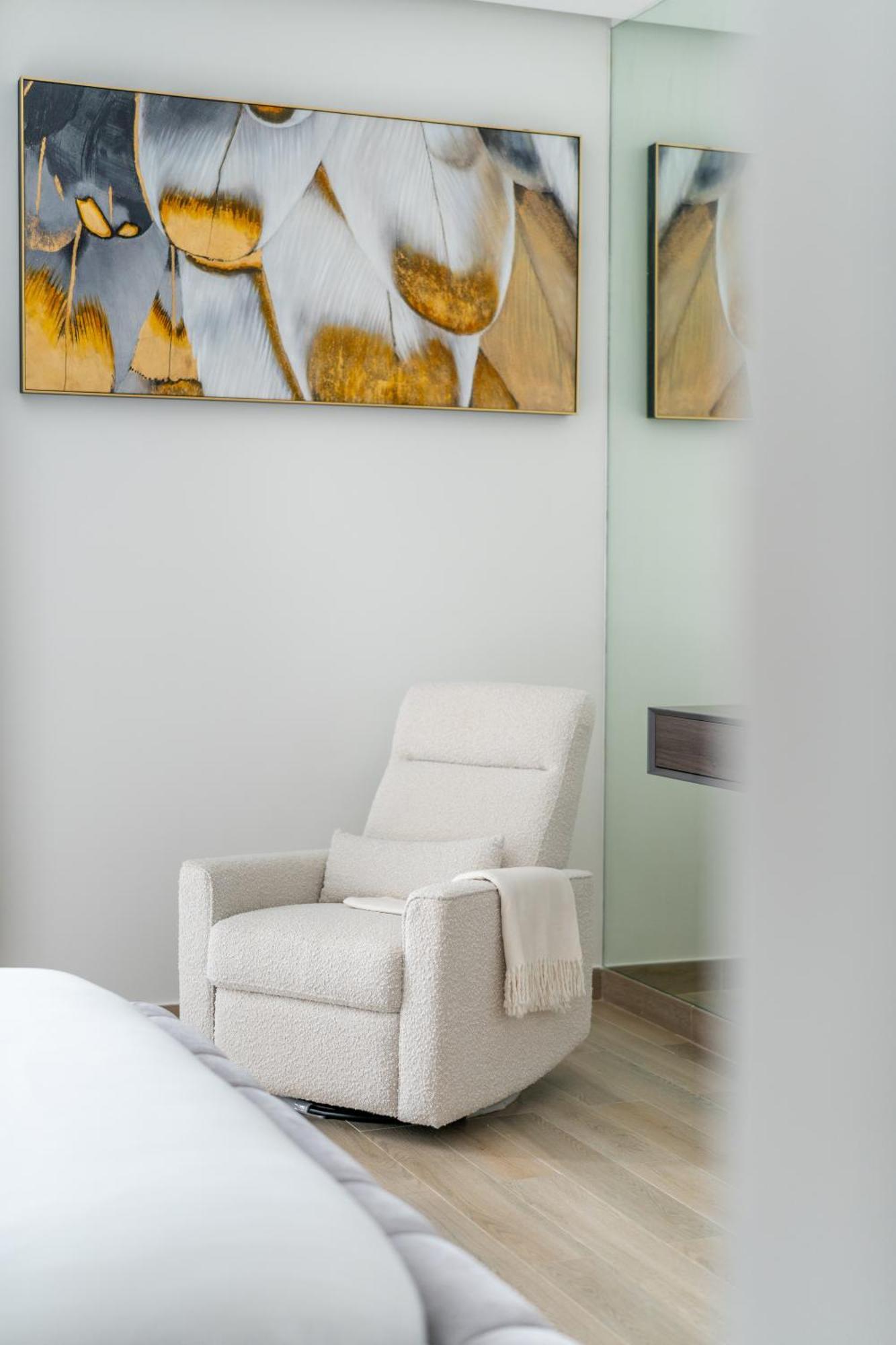 Yas Pearl - 2bd By Slv Apartment *
